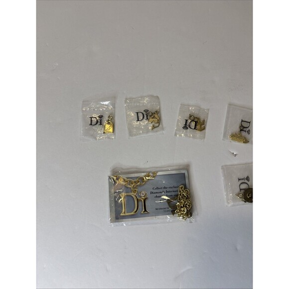 Vtg Di Diamonds International Charm Bracelet w/ Charms; Scuba Ship Anchor Hat - Picture 2 of 7